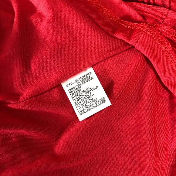 Closet closing, make offer! Gianni Bini Red Elbow Sleeve Dress NWT - Picture 8 of 8